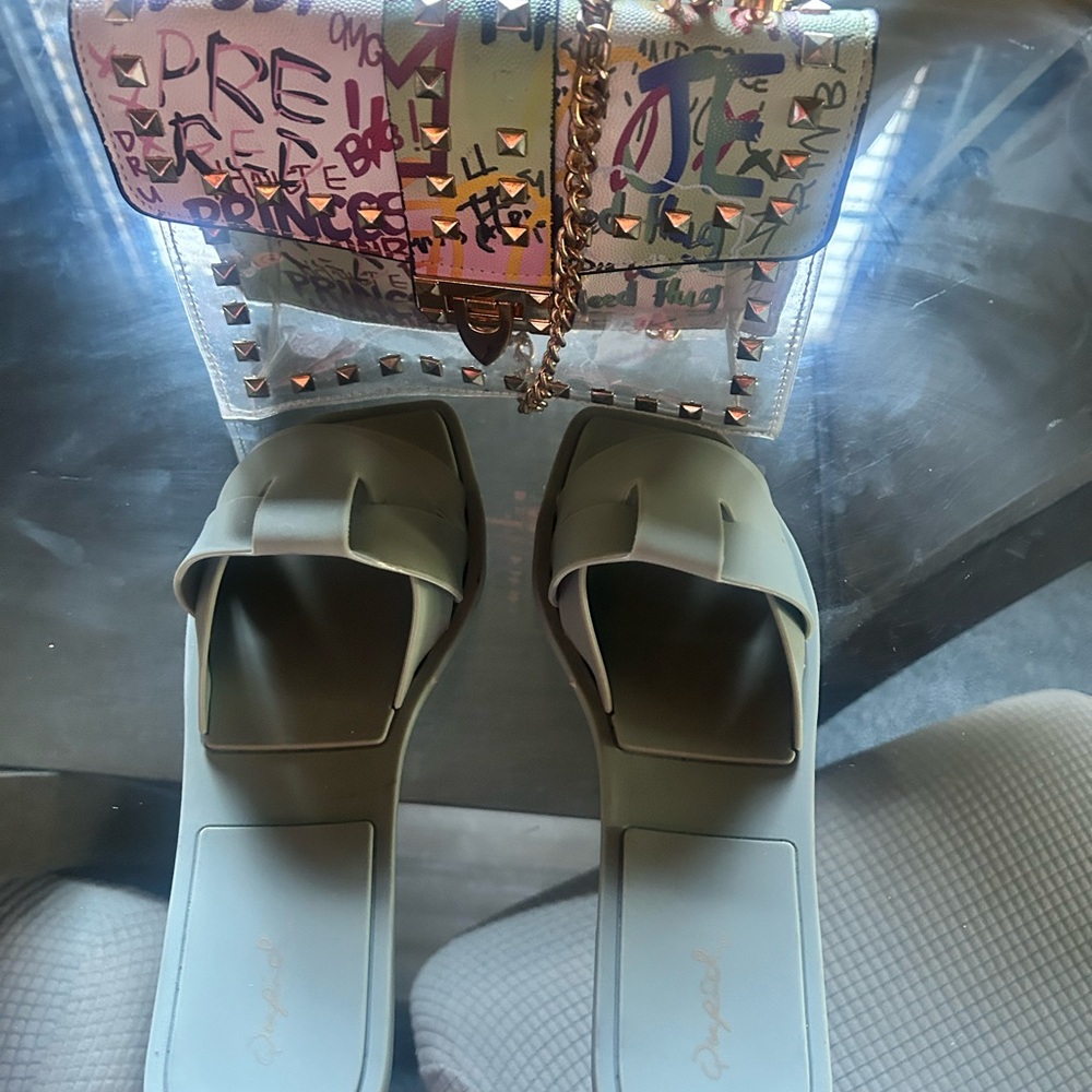 Graphic Print Handbag with Chain Strap and olive green sandals sz 7 bundle